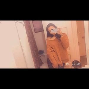 Meet your Posher, Lana